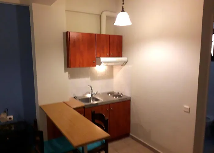 Sirius 2* Finikounda